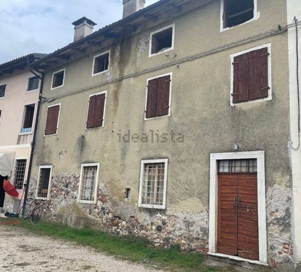 casa indipendente in vendita a San Vito di Leguzzano