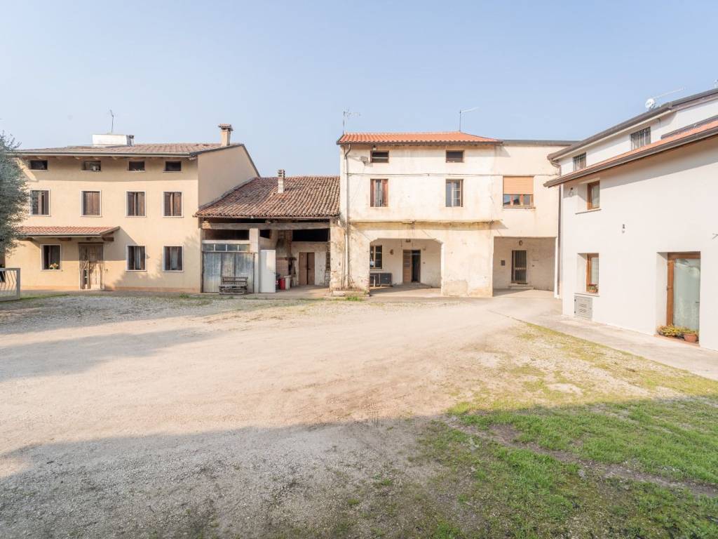 casa indipendente in vendita a Sarcedo