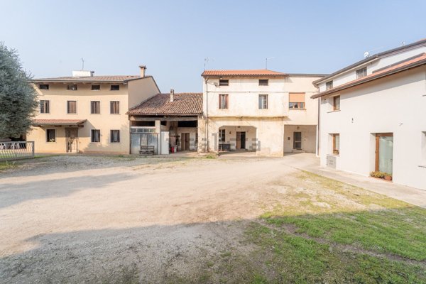 casa indipendente in vendita a Sarcedo
