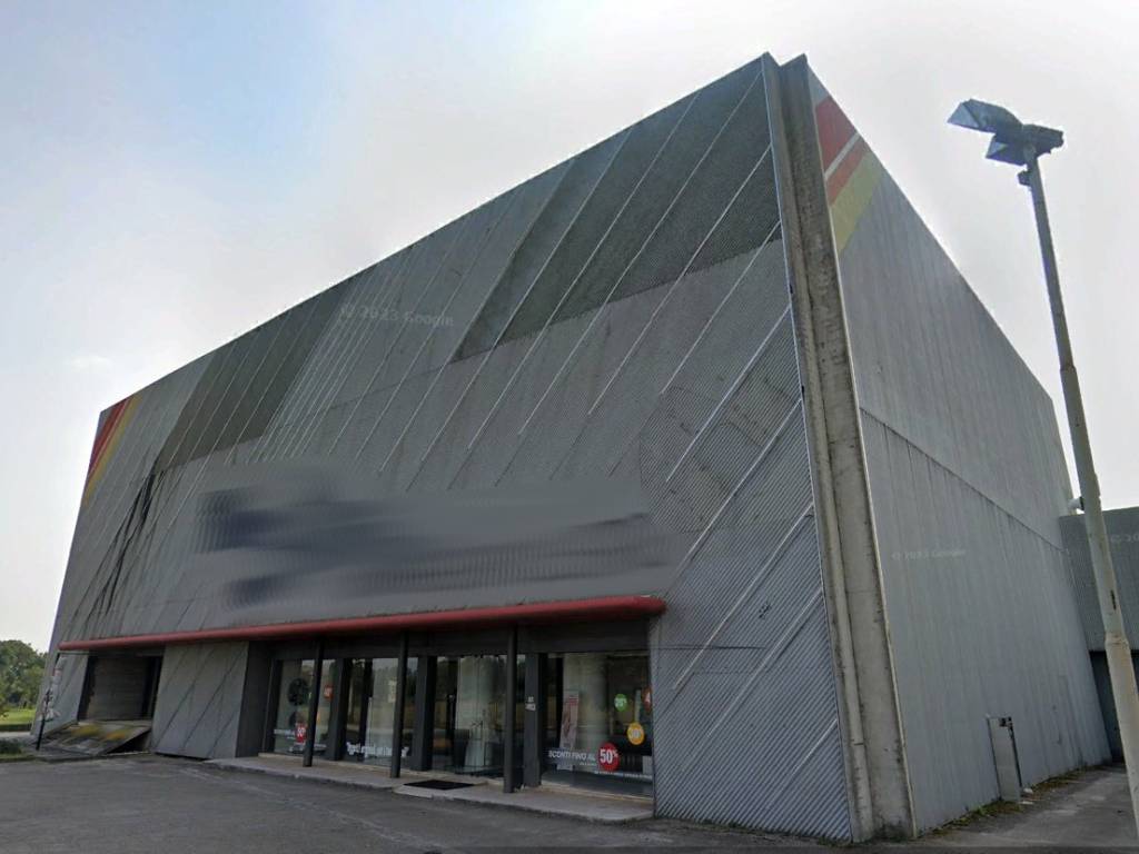 locale commerciale in vendita a Sarcedo