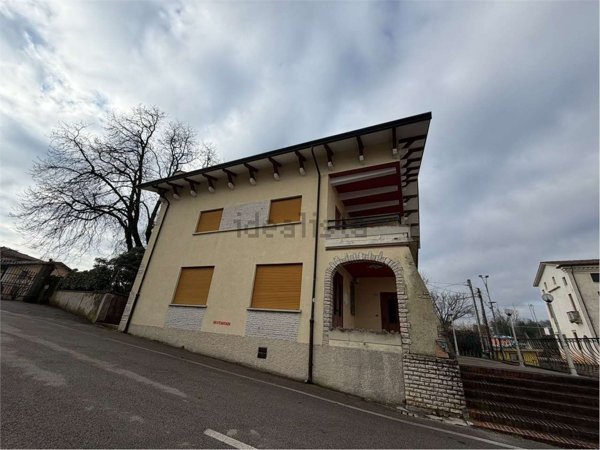 casa indipendente in vendita a Sarcedo