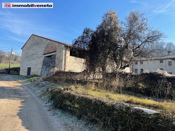 casa indipendente in vendita a Sarego