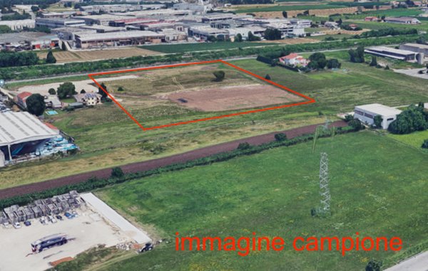 terreno edificabile in vendita a Sarego