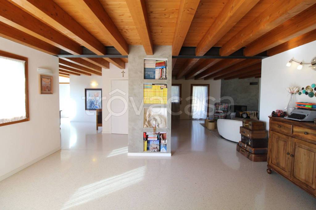 casa indipendente in vendita a Sarego