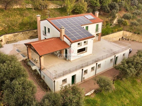 casa indipendente in vendita a Sarego