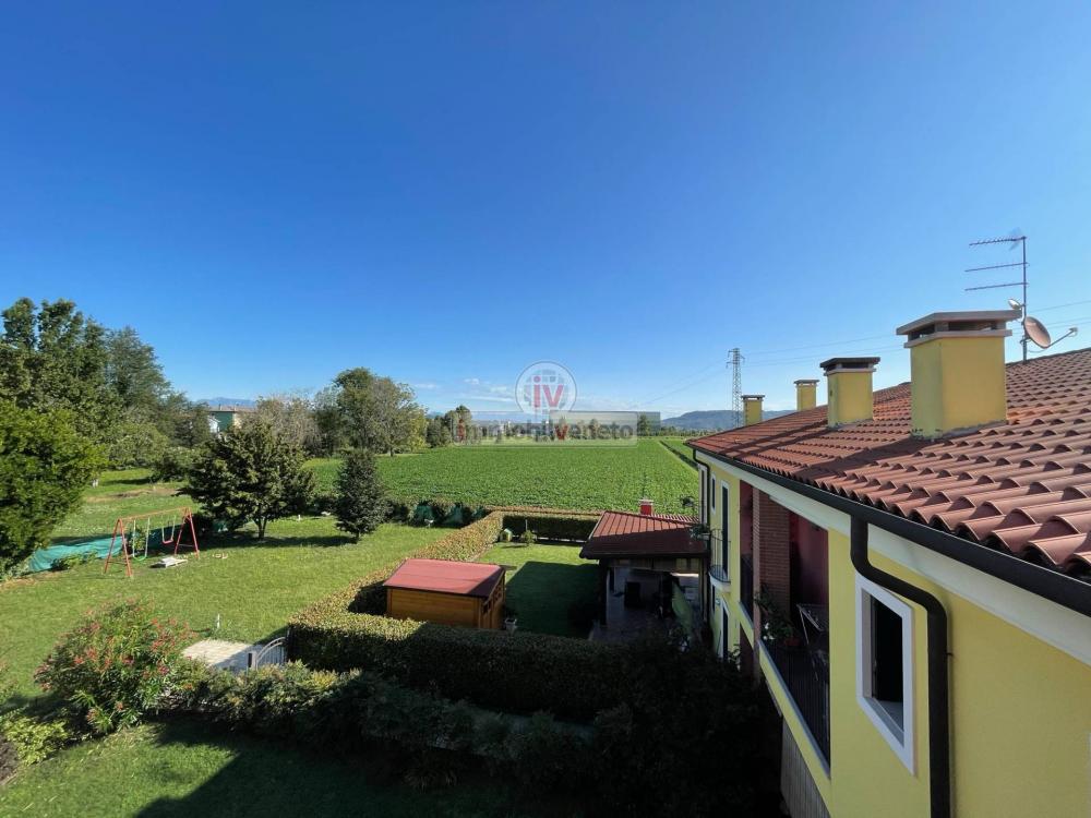 casa indipendente in vendita a Sarego in zona Meledo