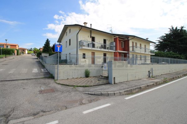 appartamento in vendita a Sarego in zona Monticello di Fara