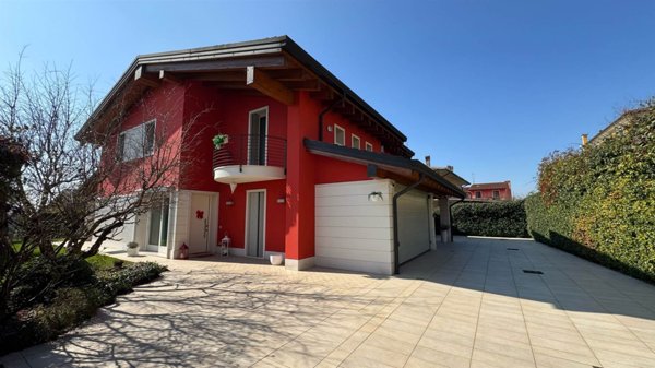 casa indipendente in vendita a Sarego