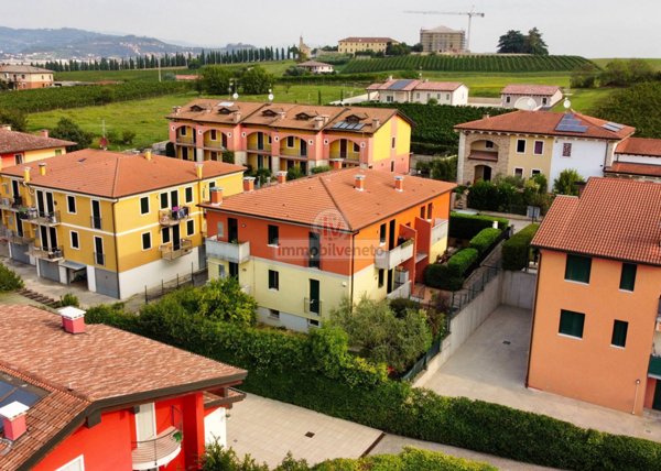 appartamento in vendita a Sarego in zona Monticello di Fara