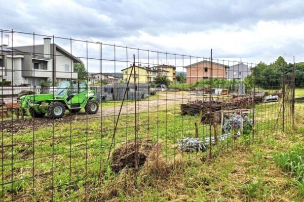 terreno edificabile in vendita a Sarego in zona Meledo