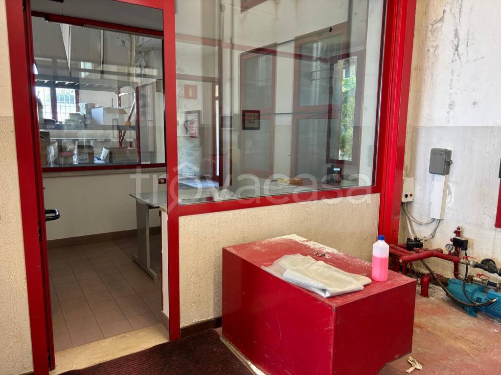 locale commerciale in vendita a Sarego in zona Meledo