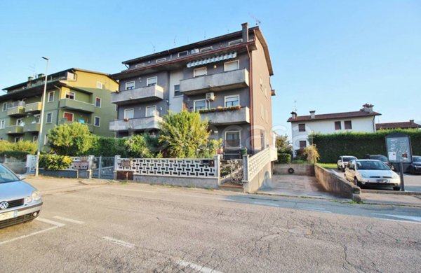 appartamento in vendita a Sarego in zona Monticello di Fara