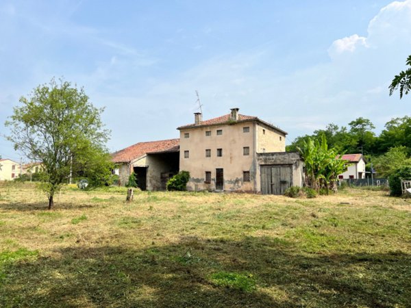casa indipendente in vendita a Sarego