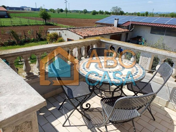 casa indipendente in vendita a Sarego
