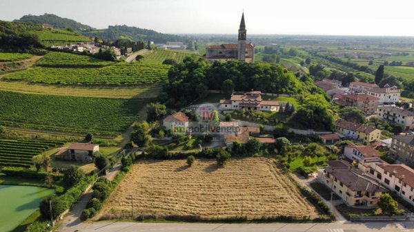 terreno edificabile in vendita a Sarego