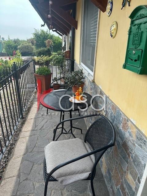 casa indipendente in vendita a Sarego in zona Monticello di Fara