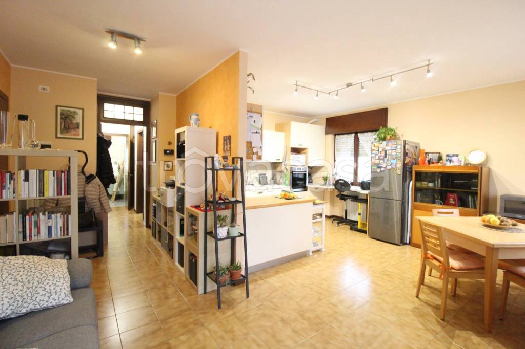 appartamento in vendita a Sarego in zona Monticello di Fara