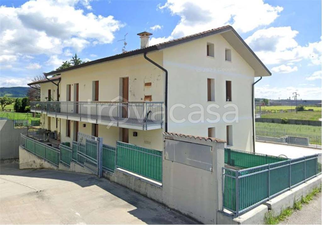 appartamento in vendita a Sarego in zona Monticello di Fara