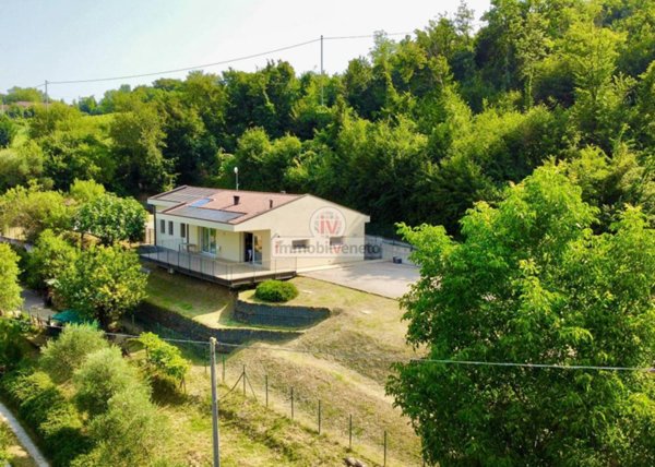 casa indipendente in vendita a Sarego