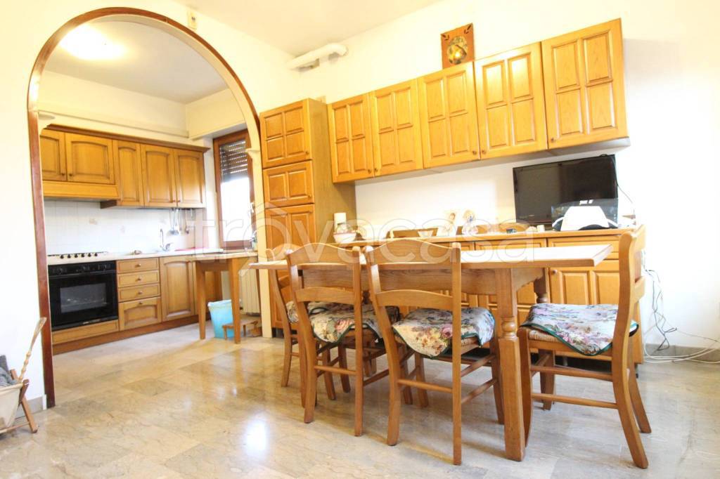 casa indipendente in vendita a Sarego in zona Monticello di Fara