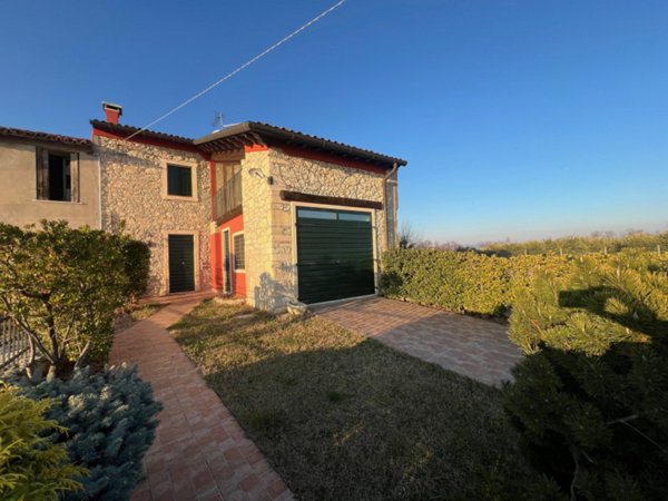 casa indipendente in vendita a Sarego