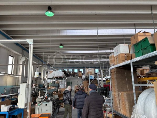 locale commerciale in vendita a Sarego