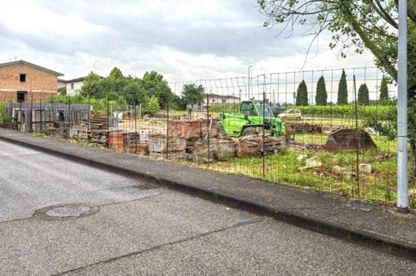 terreno agricolo in vendita a Sarego in zona Meledo