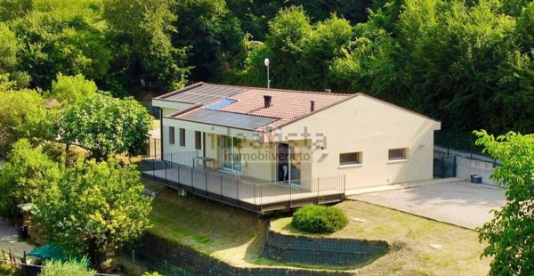 casa indipendente in vendita a Sarego