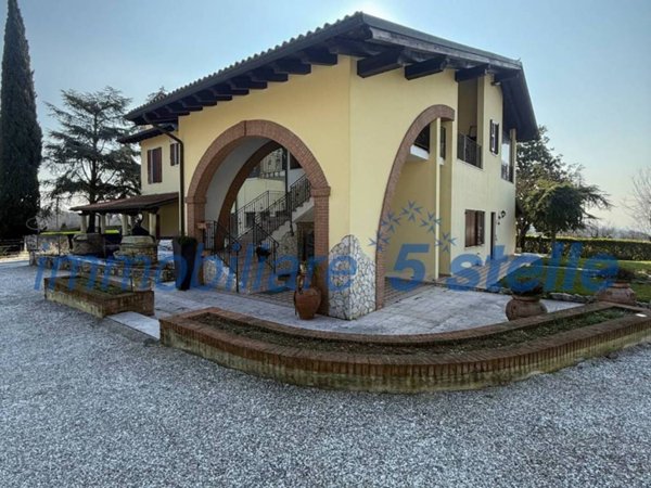 casa indipendente in vendita a Sarego in zona Meledo Alto