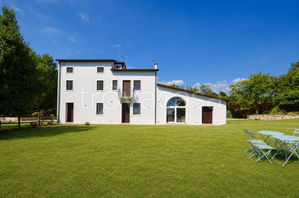casa indipendente in vendita a Sarego