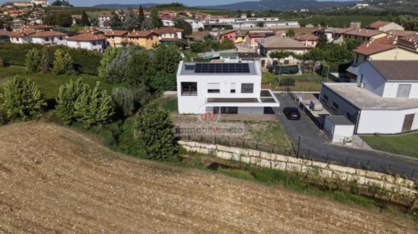 casa indipendente in vendita a Sarego