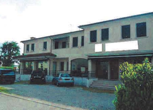 locale commerciale in vendita a Schiavon
