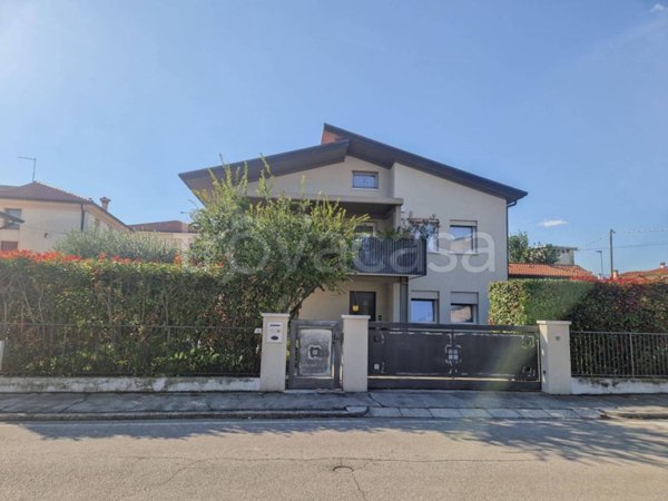 casa indipendente in vendita a Schiavon
