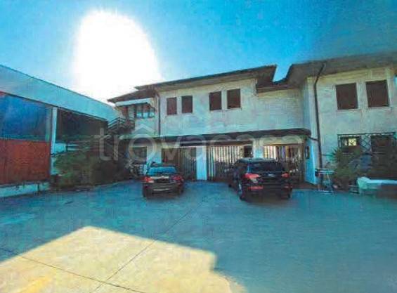 negozio in vendita a Schiavon