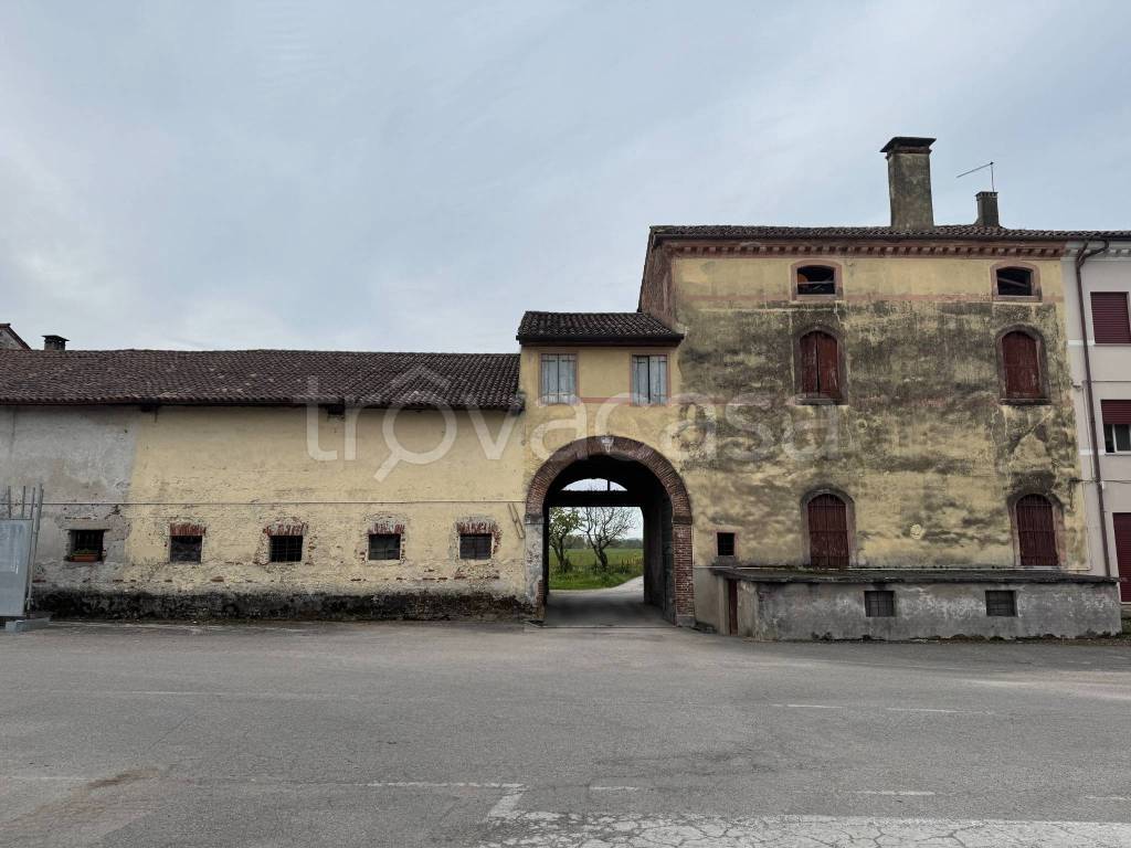 casa indipendente in vendita a Schiavon in zona Longa