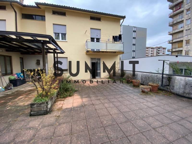 appartamento in vendita a Schio