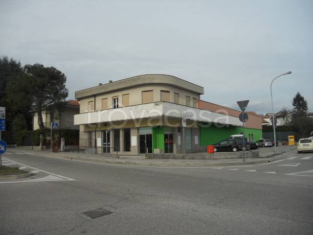 negozio in vendita a Schio