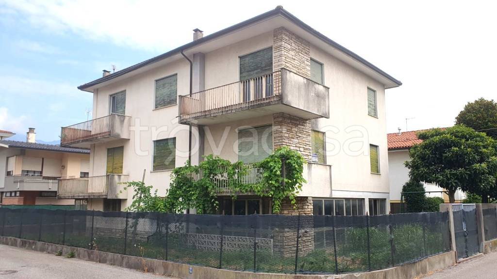 appartamento in vendita a Schio