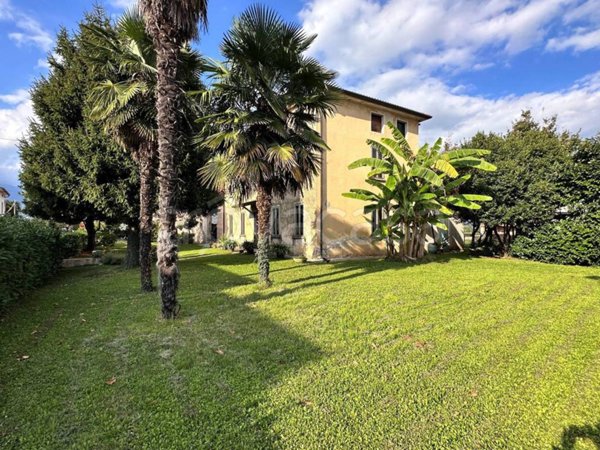 casa indipendente in vendita a Schio in zona Giavenale