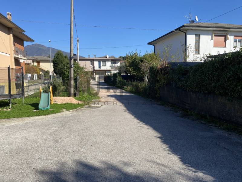 casa indipendente in vendita a Schio