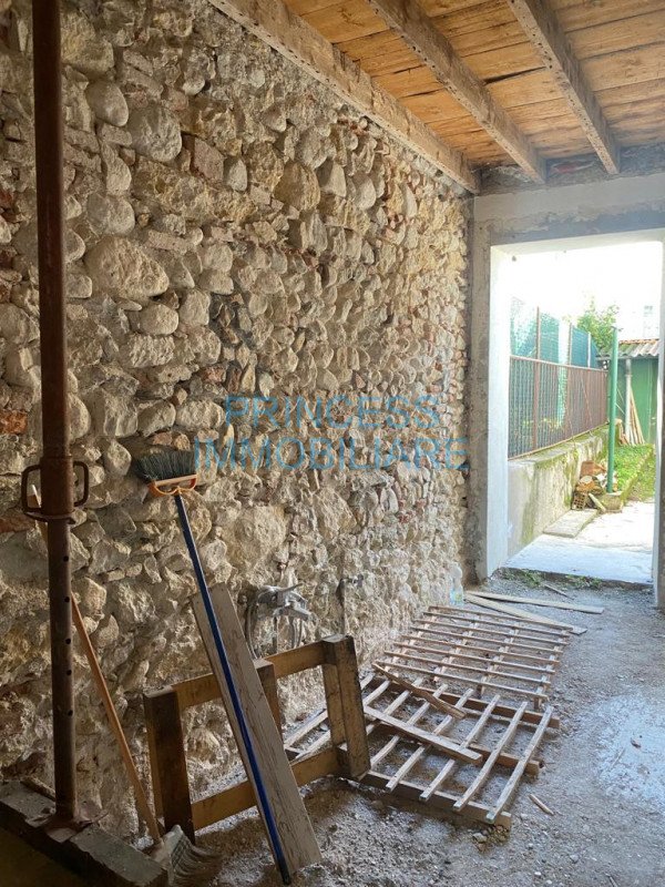 casa indipendente in vendita a Schio