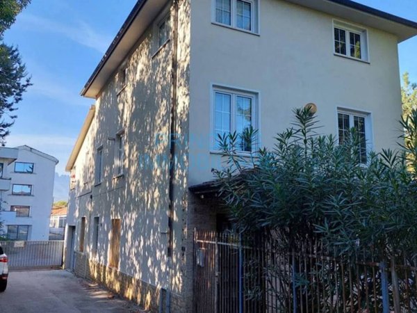 casa indipendente in vendita a Schio