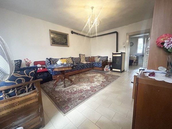 casa indipendente in vendita a Schio in zona Magrè