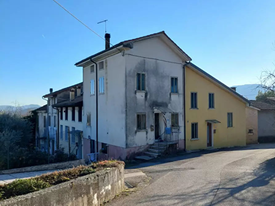 casa semindipendente in vendita a Schio in zona Poleo