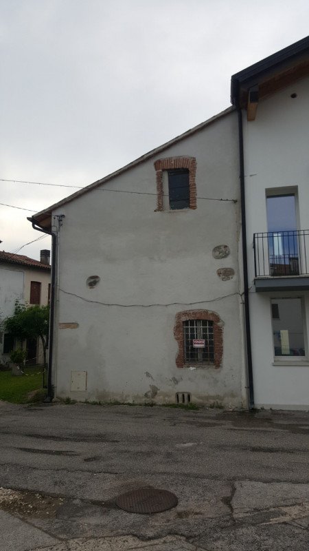 casa semindipendente in vendita a Schio in zona Giavenale
