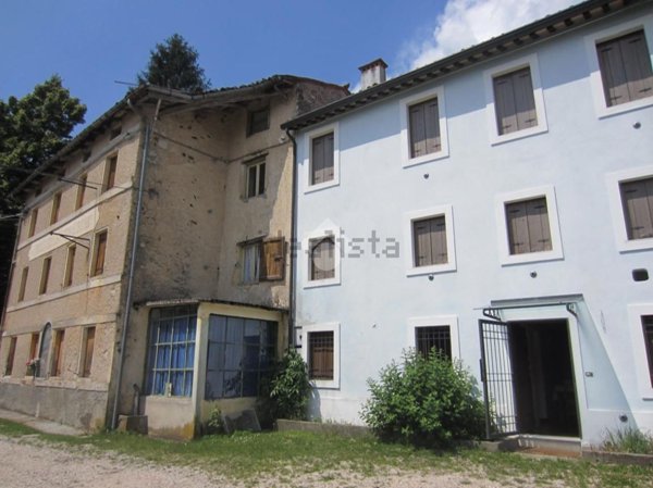 casa indipendente in vendita a Schio in zona Tretto