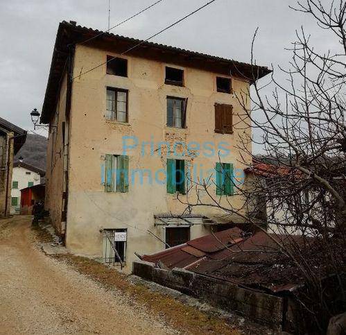 rudere in vendita a Schio in zona Poleo