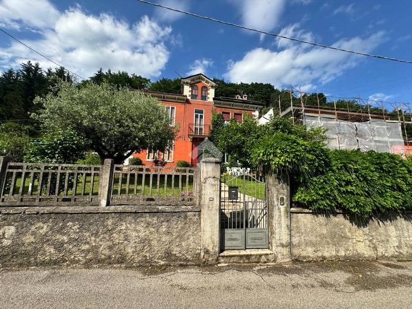 casa indipendente in vendita a Schio in zona Magrè