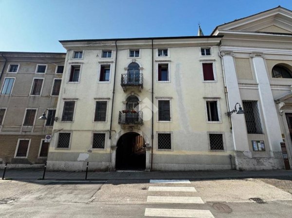 appartamento in vendita a Schio