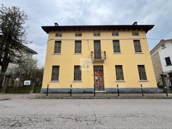 casa indipendente in vendita a Schio